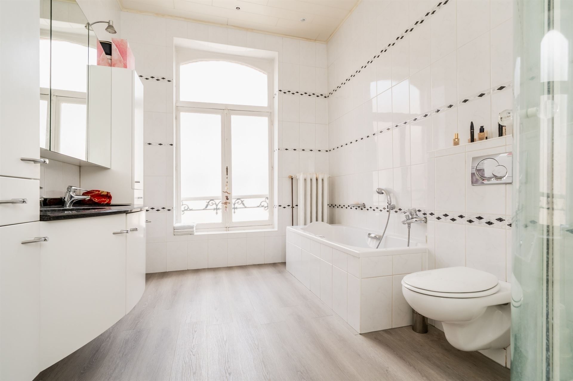 Prachtig herenhuis op een toplocatie in de EU-wijk foto 16