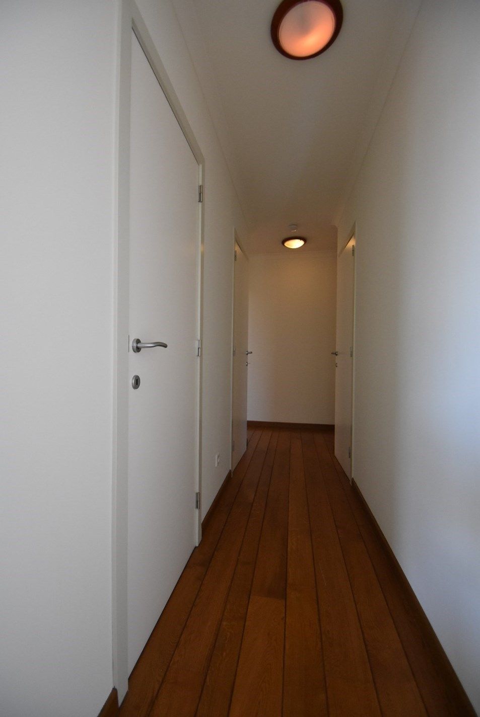 Degelijk 2-slaapkamer appartement met autostandplaats + in hartje Bilzen foto 18