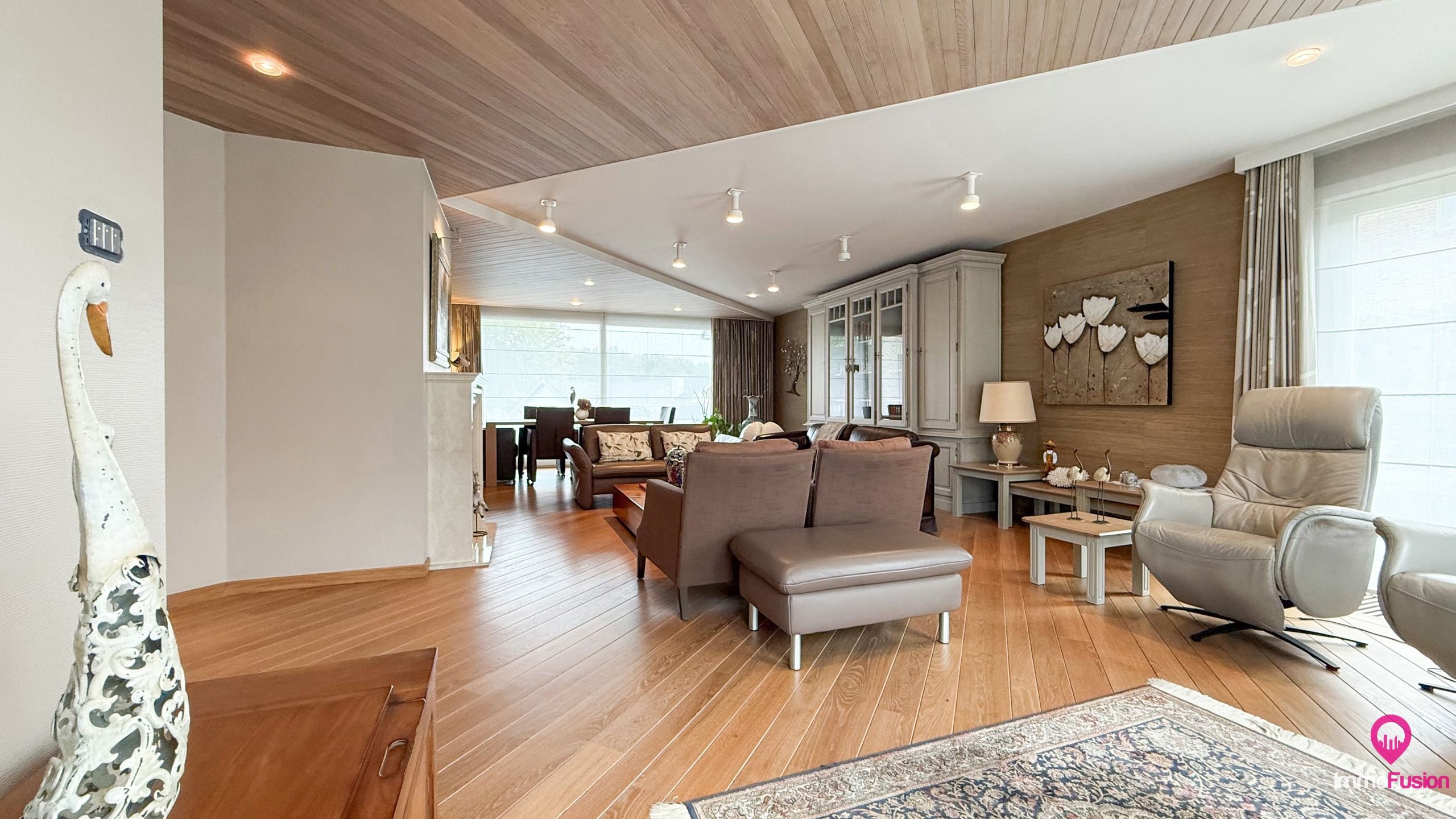 Hoog afgewerkte woning met 4 slpkms en kelder op 6are ! foto 6