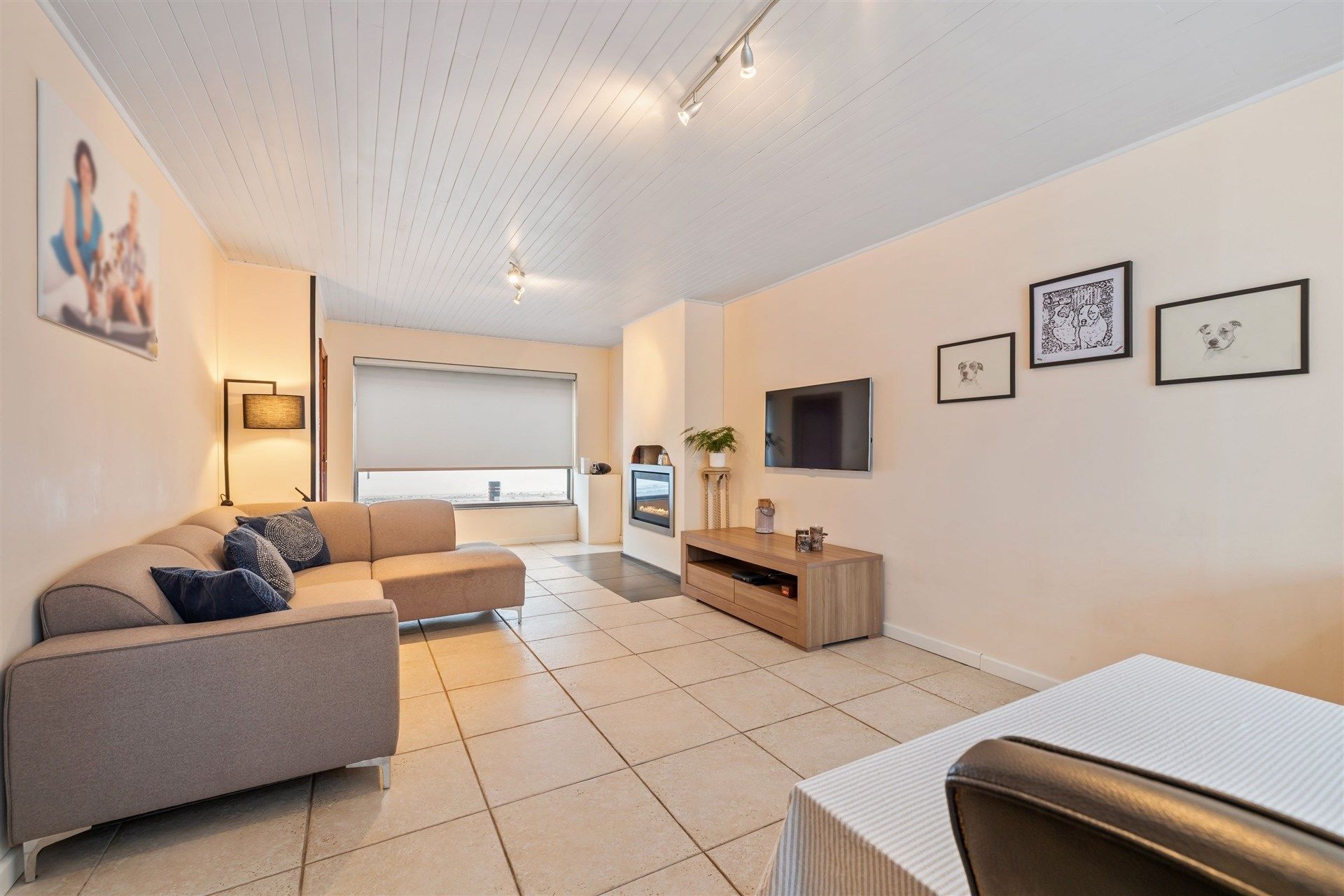 Instapklare gezinswoning met 3 slaapkamers en garage foto 2