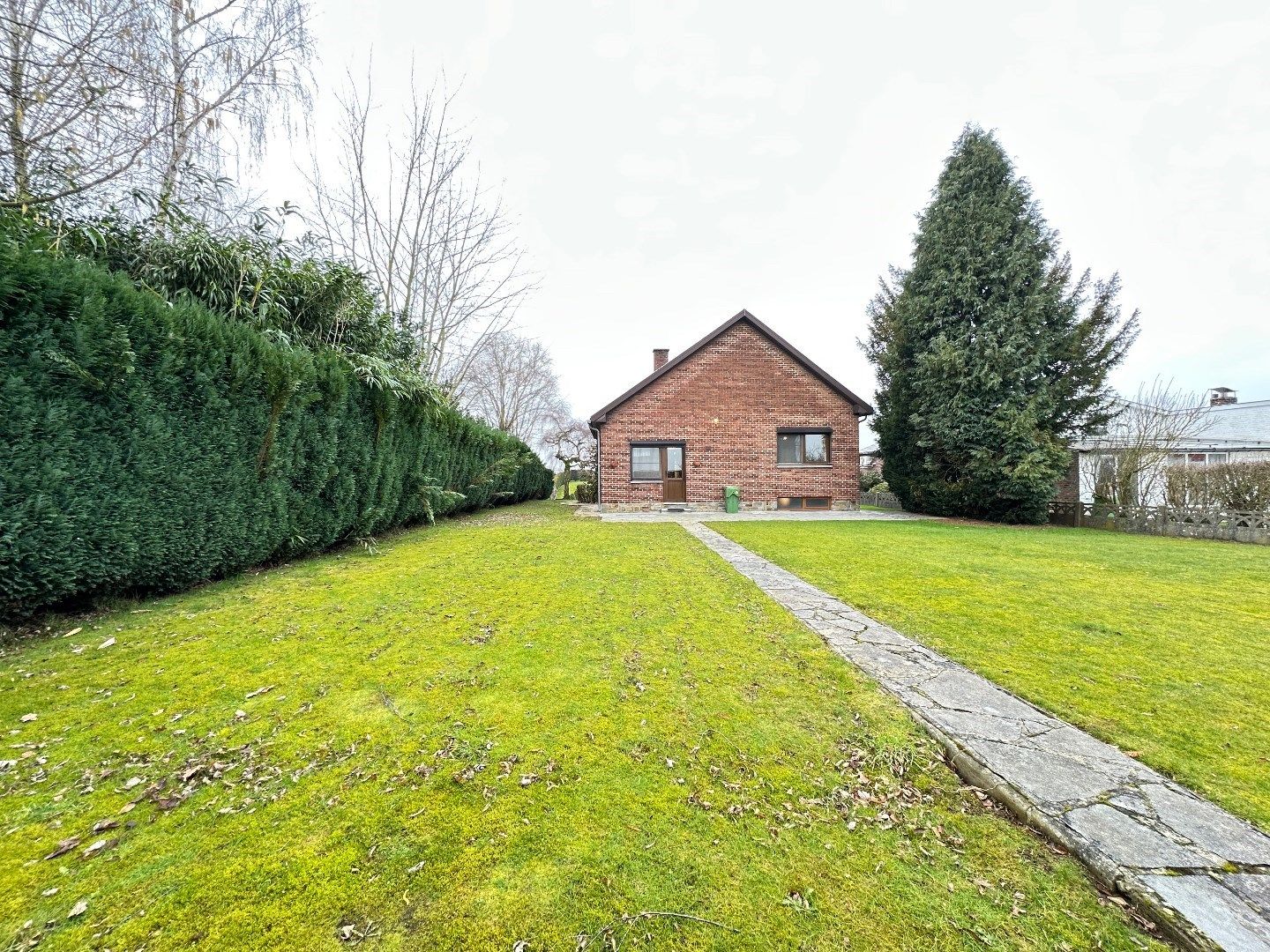 Ruime en rustig gelegen woning met prachtige tuin en bouwland in Tongeren foto 23