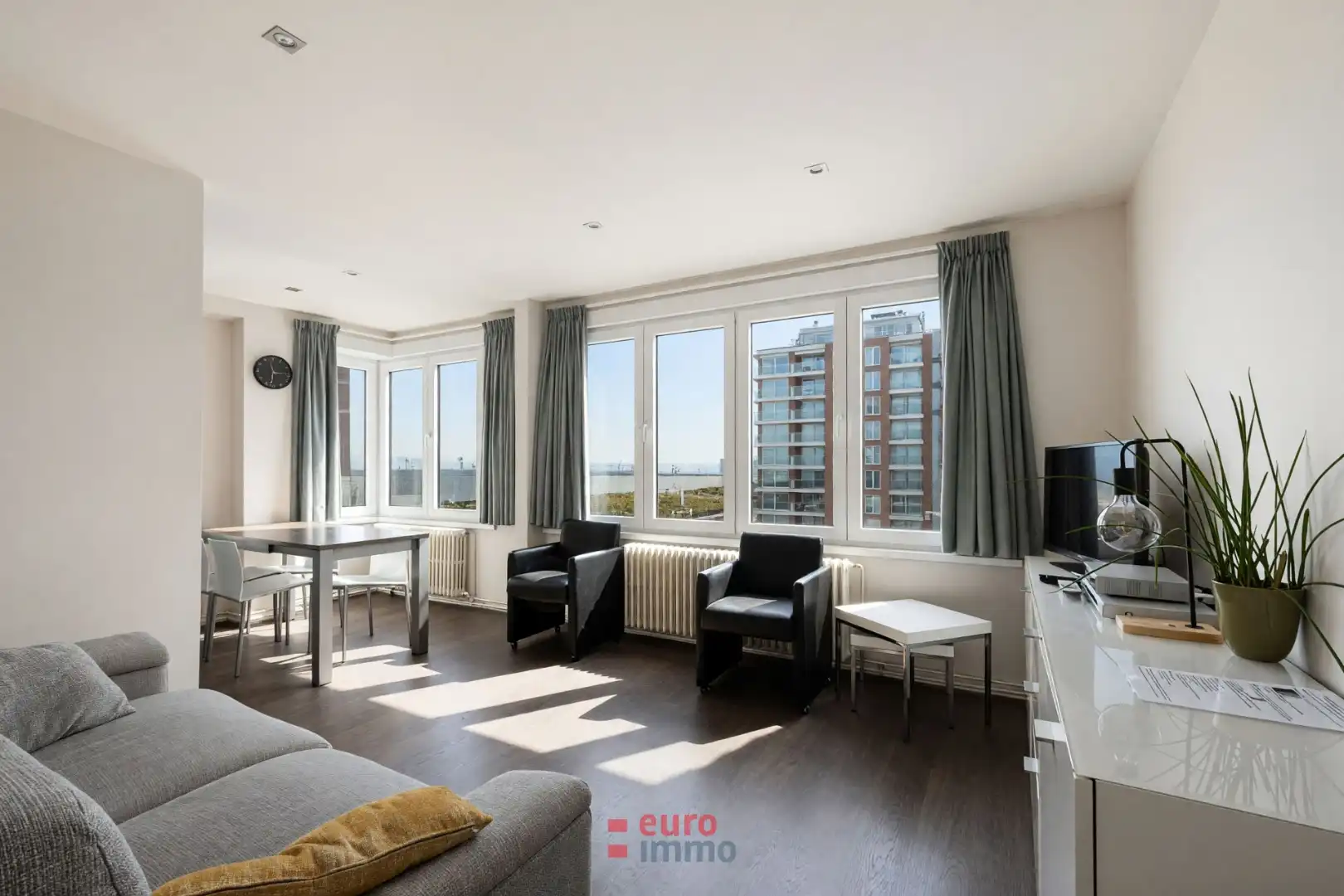 Appartement met 2 slaapkamers op een topligging! foto 3