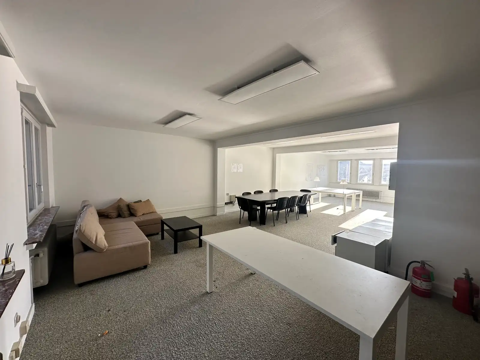 Lichtrijk kantoor van 100 m² te huur in Bredastraat foto 6