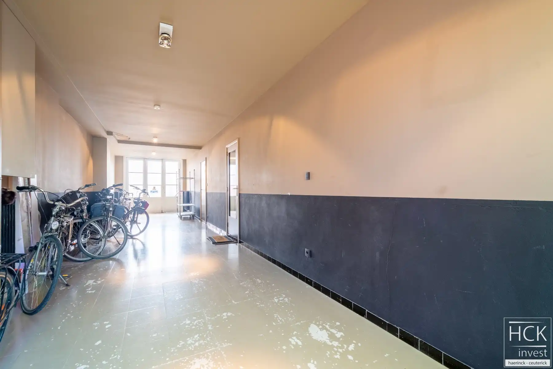 DEINZE - Instapklaar appartement met 2 SLPK en moderne afwerking foto 17