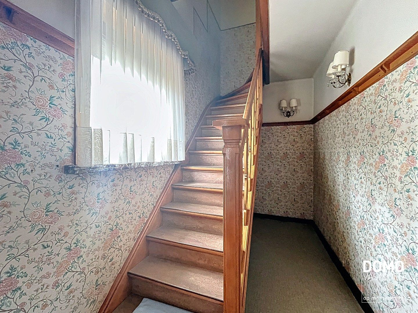 Authentieke open bebouwing met bijgebouwen en renovatiepotentieel in Tuilt-Kuringen foto 8