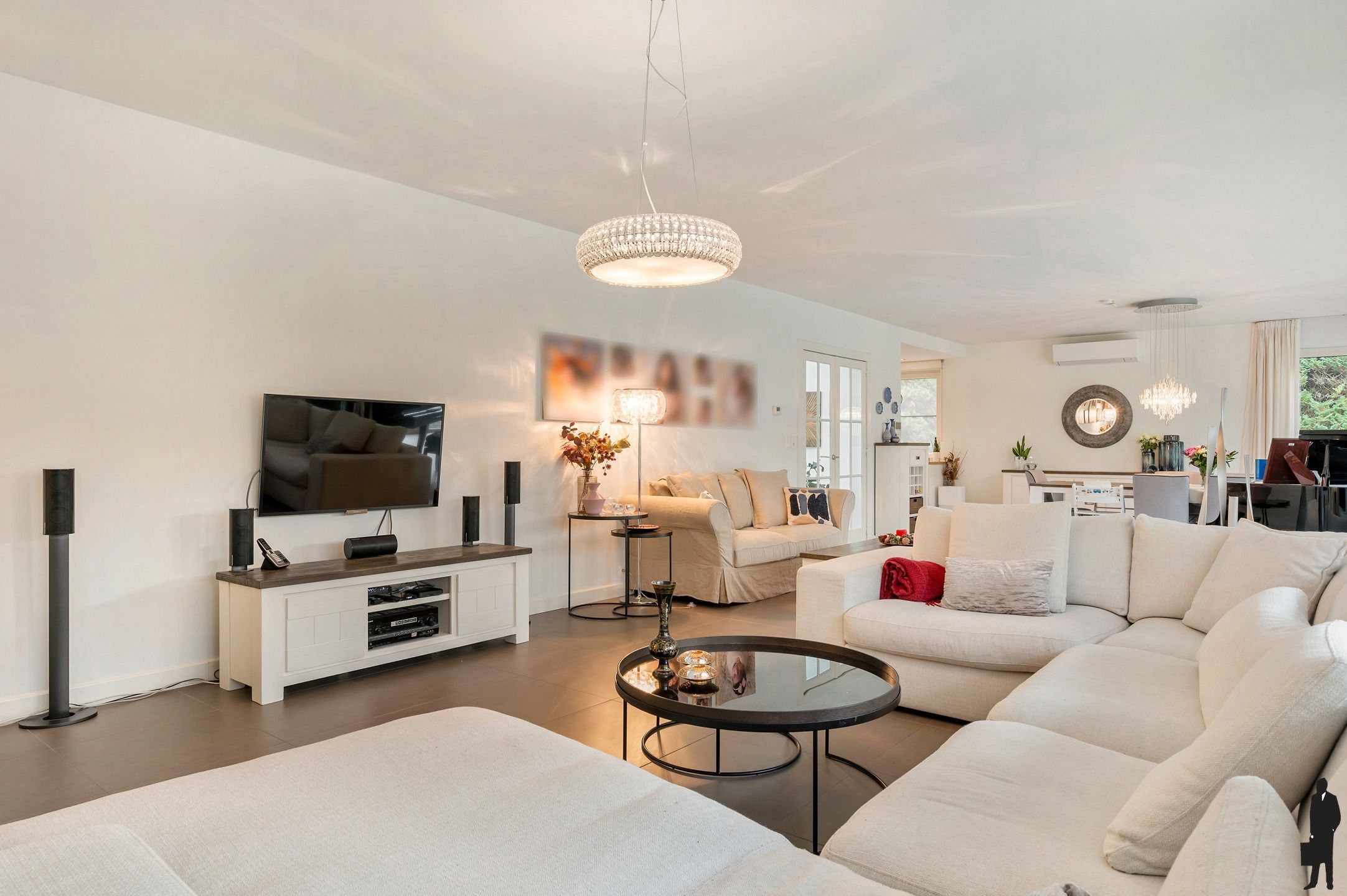 Moderne villa met zwembad foto 8