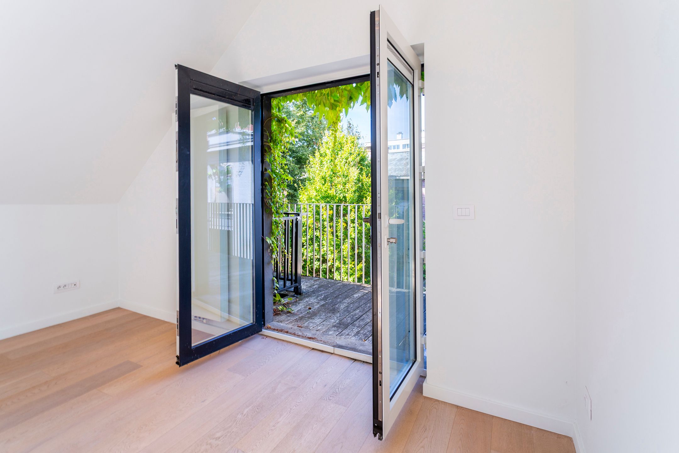 instapklaar appartement op het Zuid met 2 slpks. en terras foto 3