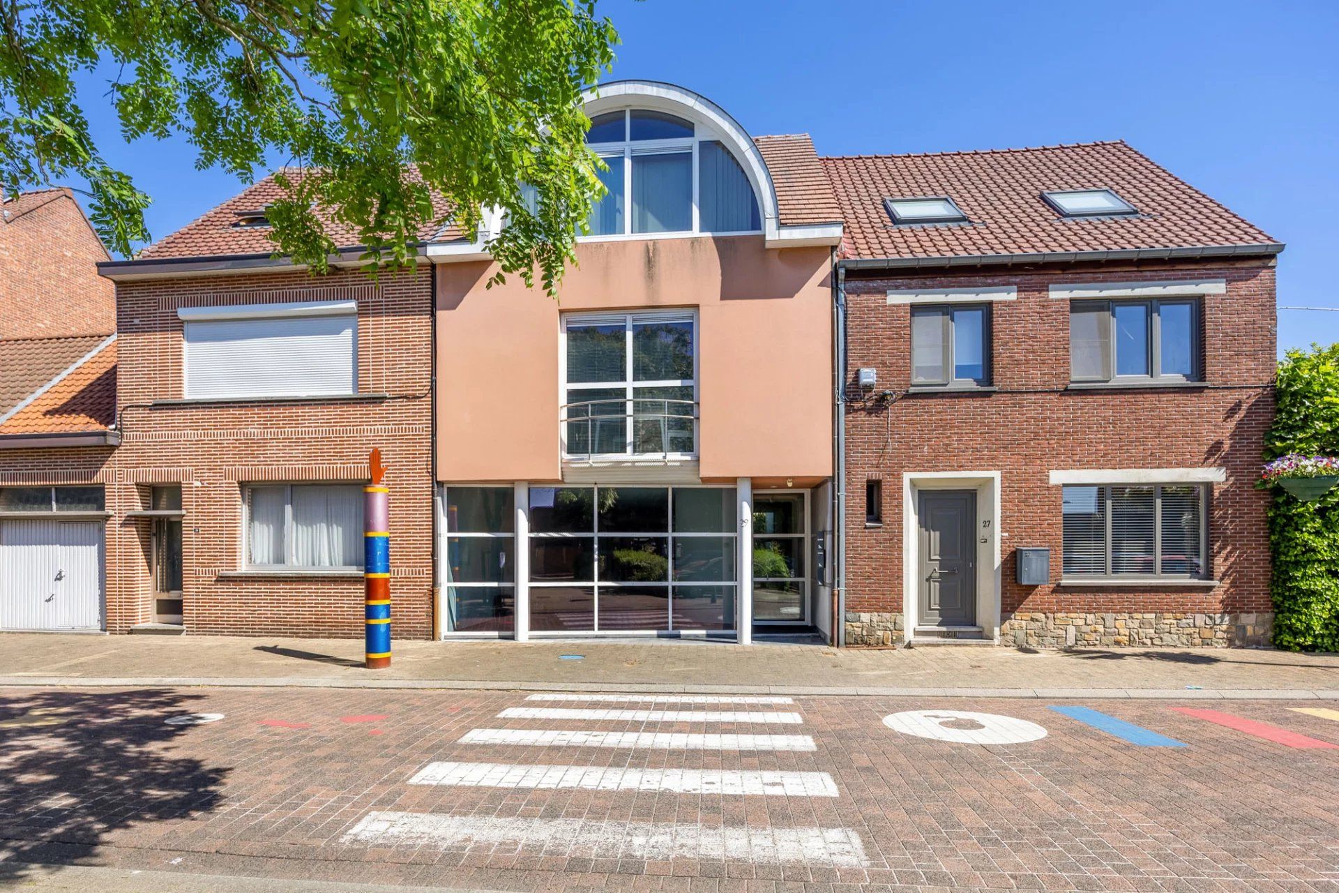 Gelijkvloerse commerciële ruimte in het centrum van Kiewit foto {{pictureIndex}}