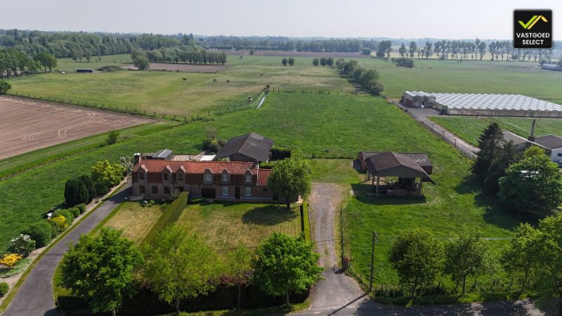 Vastgoed Select: Authentieke hoeve op 15.601 m² te koop in Damme - unieke ligging aan Damme Golf foto 7