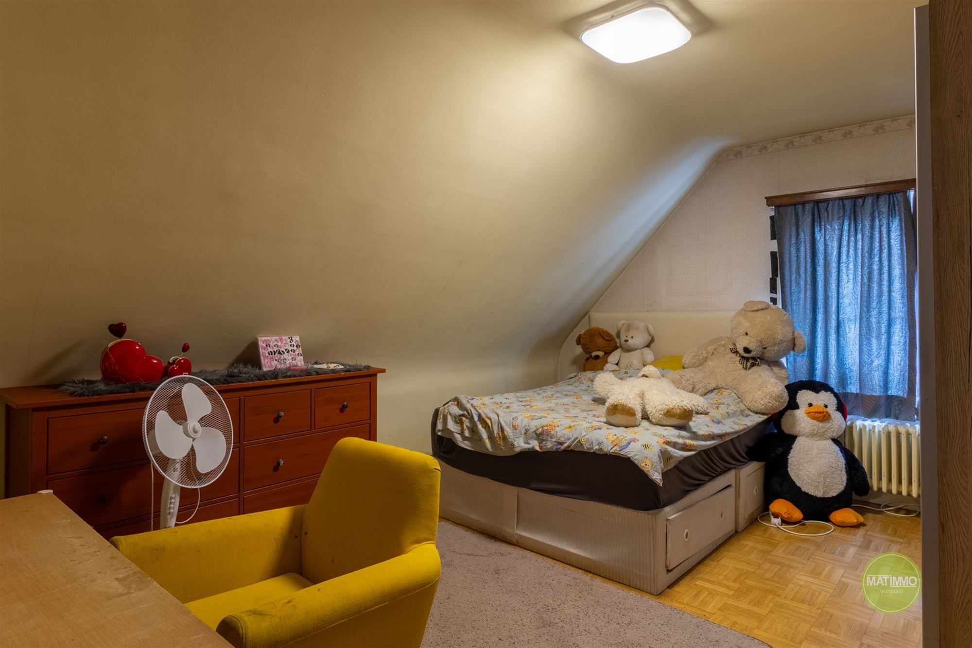 Karaktervolle woning met op royaal perceel in Mol foto 13