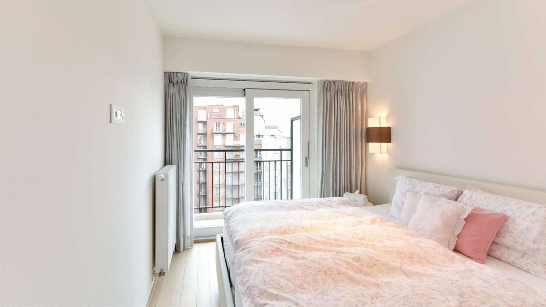 Exclusief appartement (ca. 160m²) met prachtig zeezicht, gelegen langs de zonnekant op het Albertplein met sublieme terrassen van ca 17m².  foto 11