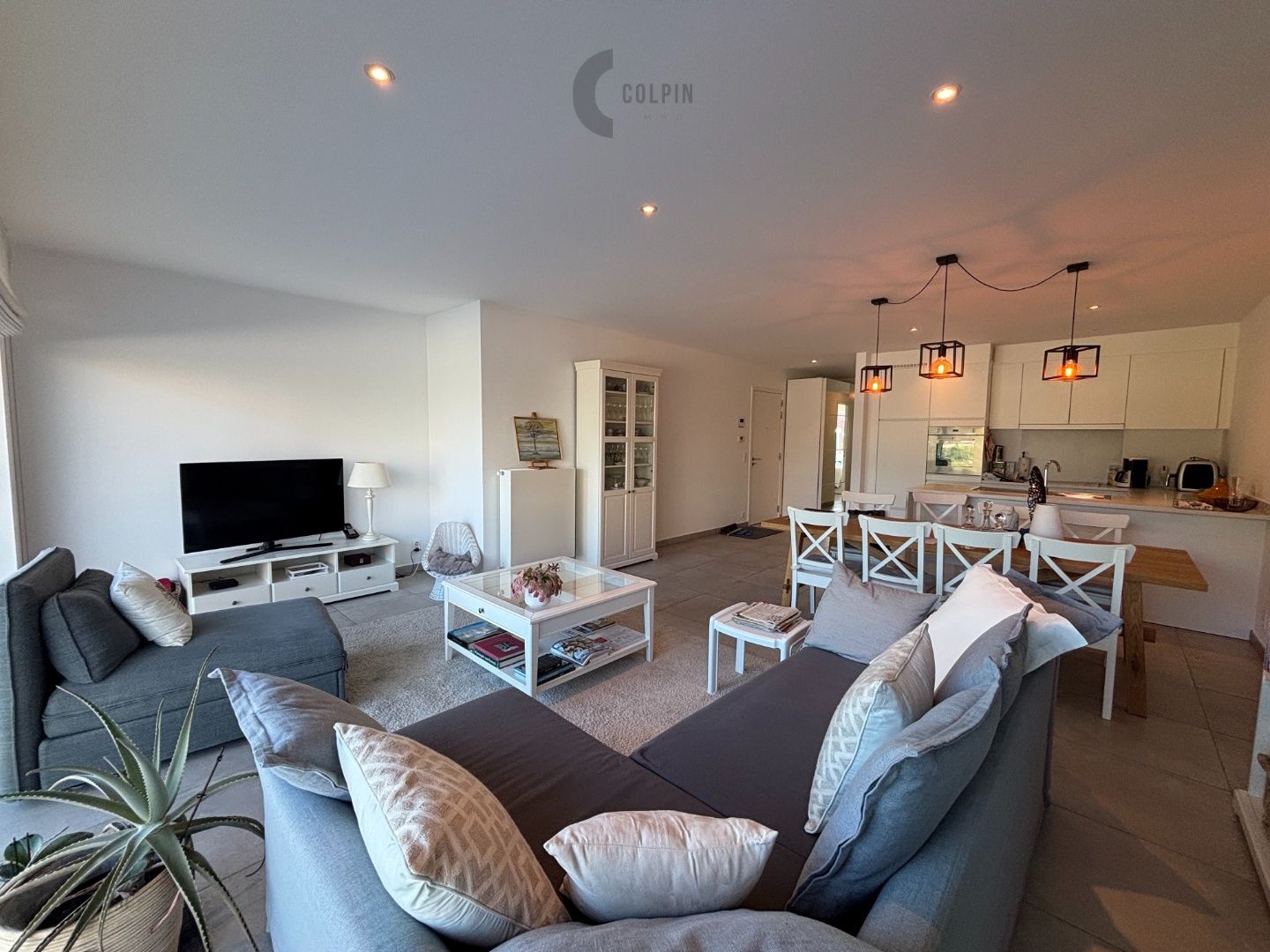 Recent appartement gelegen op de Knokkestraat foto 3