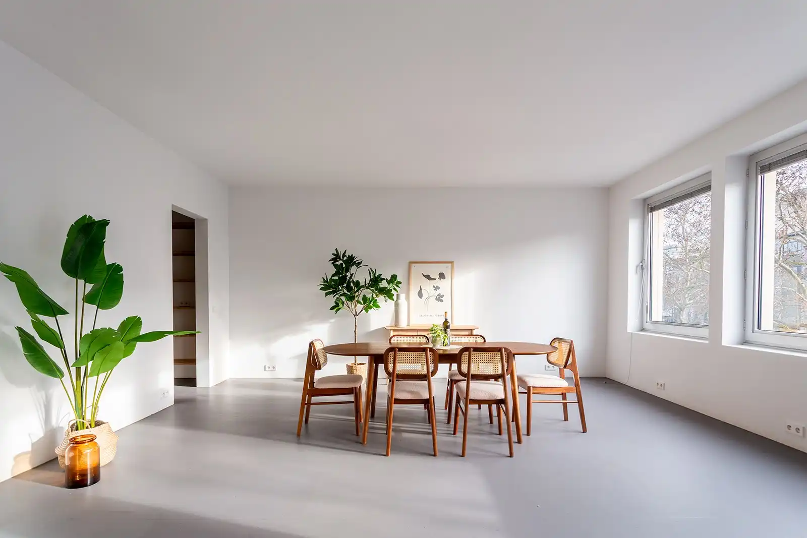 Architecturale parel met een zee van ruimte foto 3