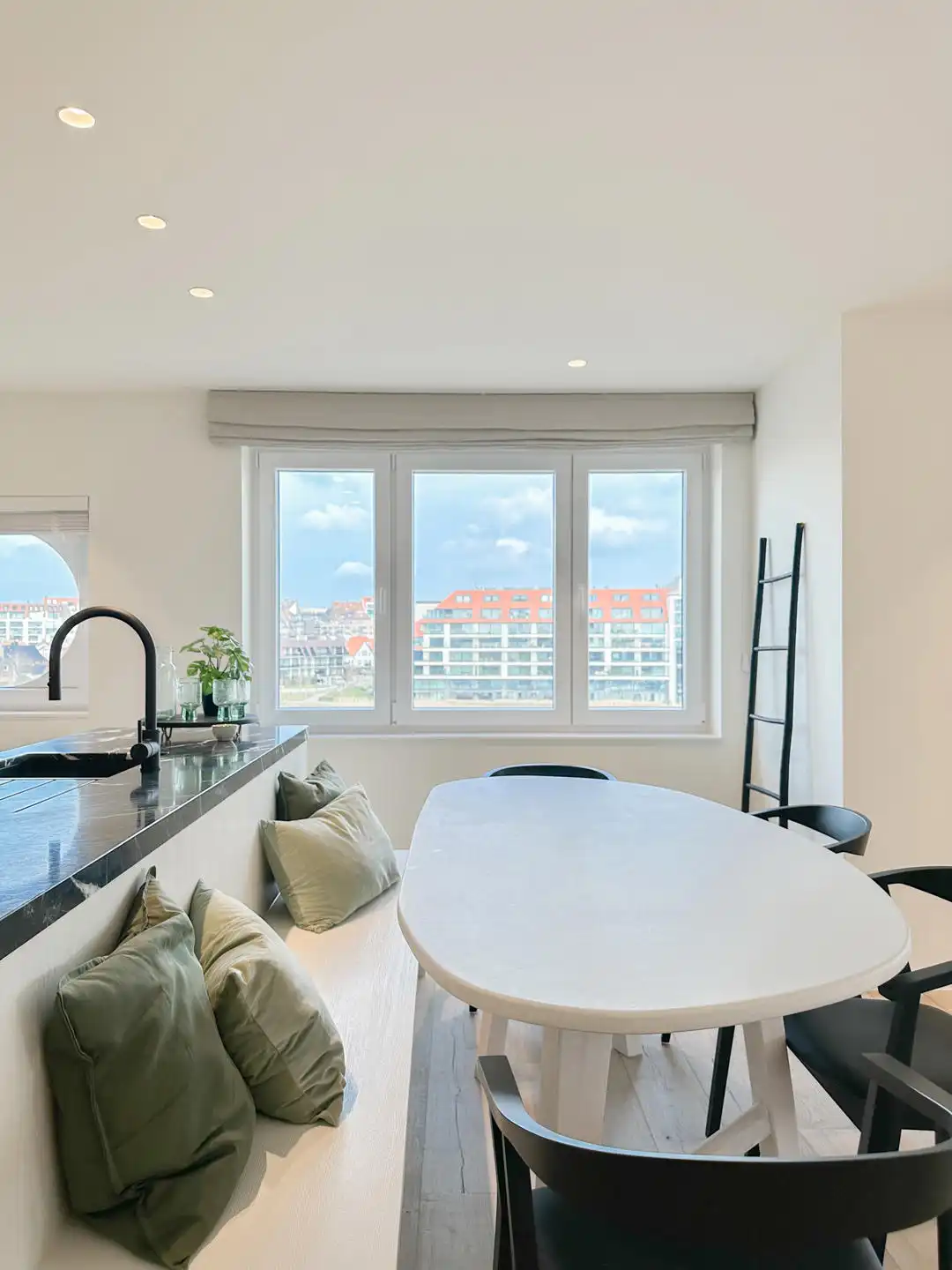 Gerenoveerd appart. met adembenemend zicht op het ZEGEMEER! foto 10