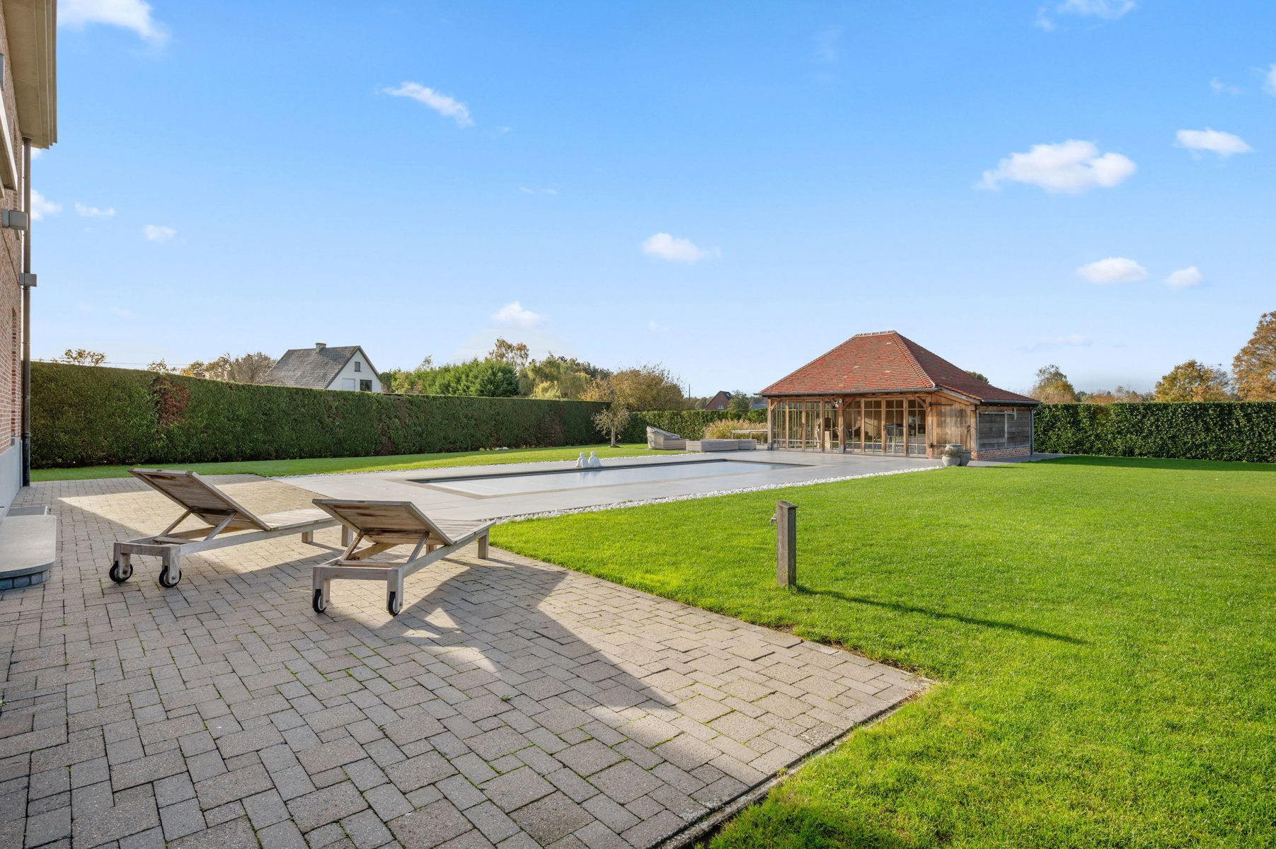 Prachtige villa in tijdloze architectuur te SCHRIEK foto 33