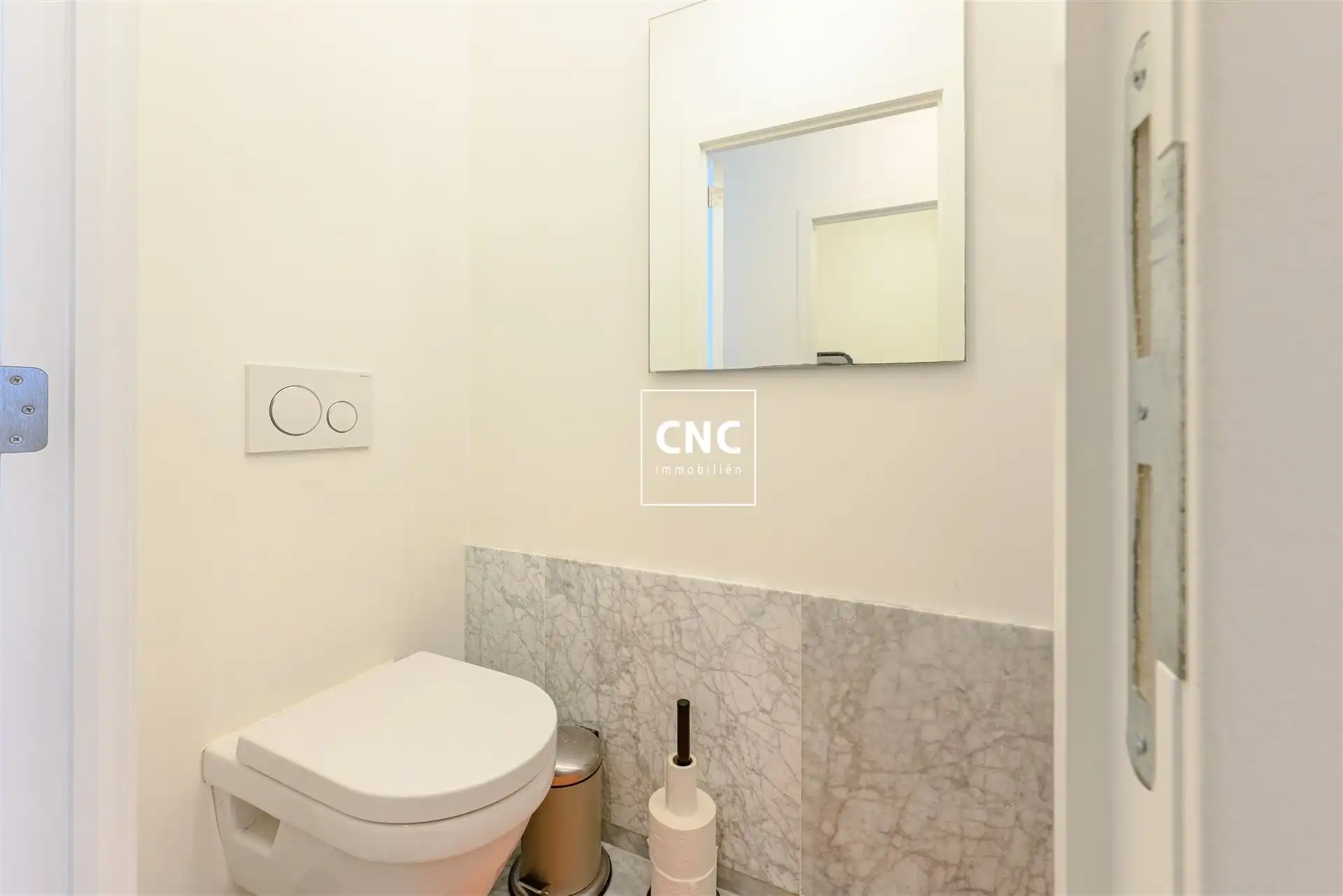 Instapklaar 2-slaapkamerappartement op rustige ligging foto 6