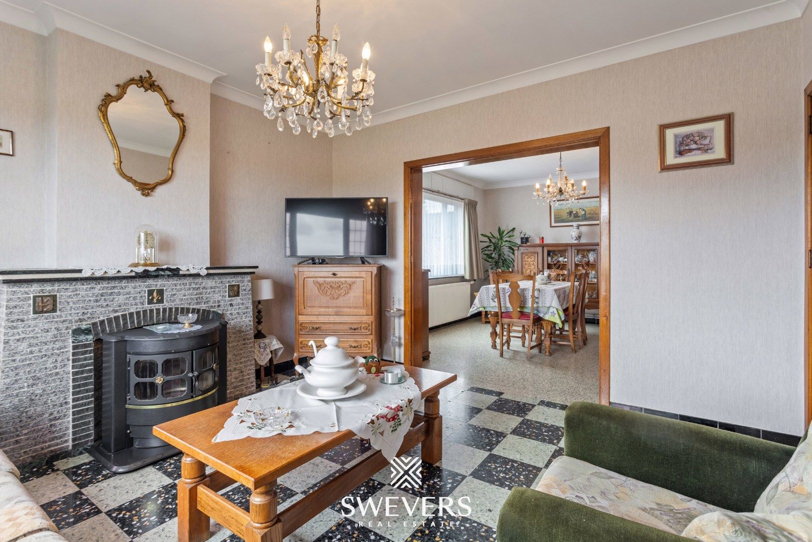 Te renoveren woning met grote tuin in hartje Wellen foto 6