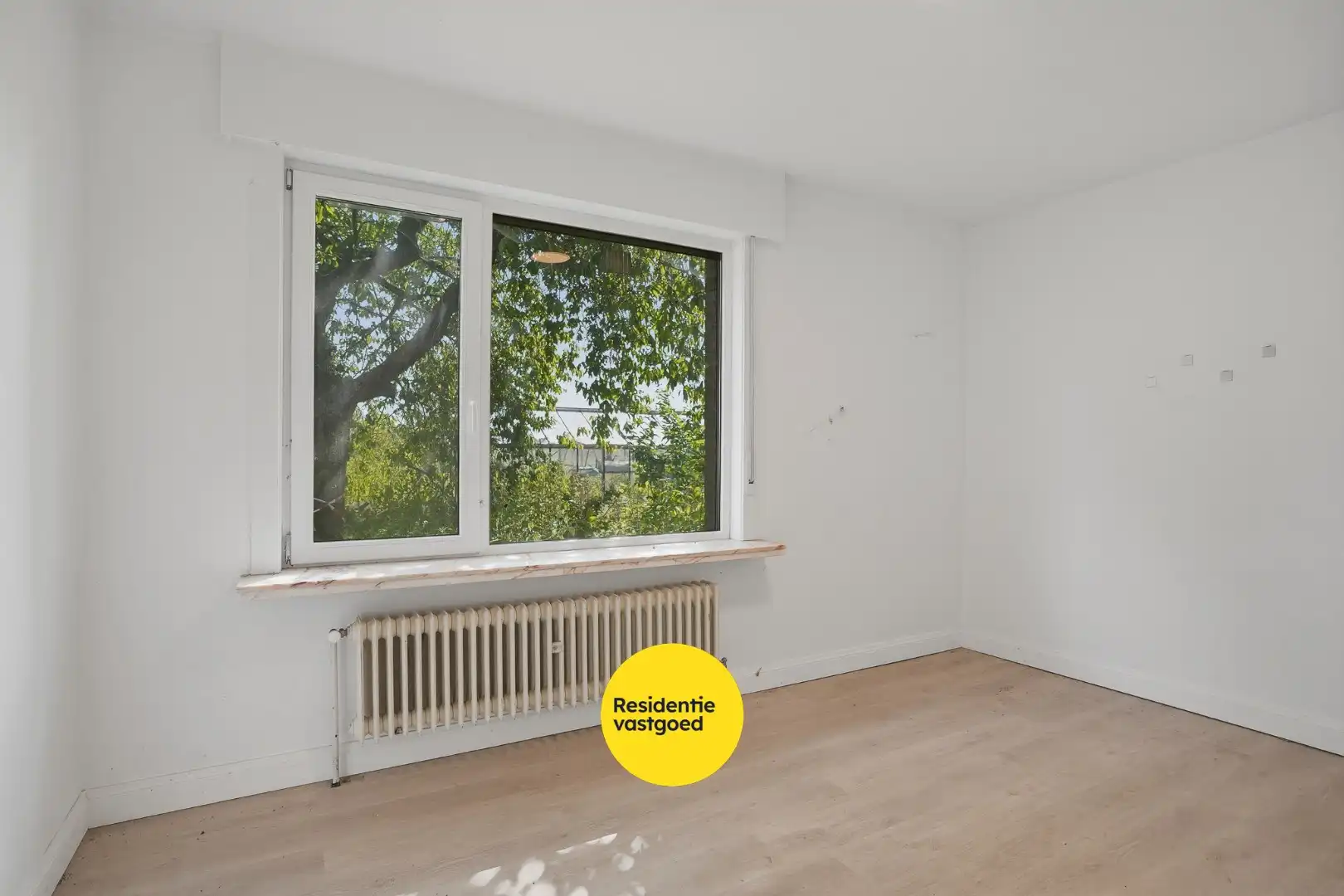 Bungalow op 959 m² met open zicht te Sijsele (Damme) foto 10