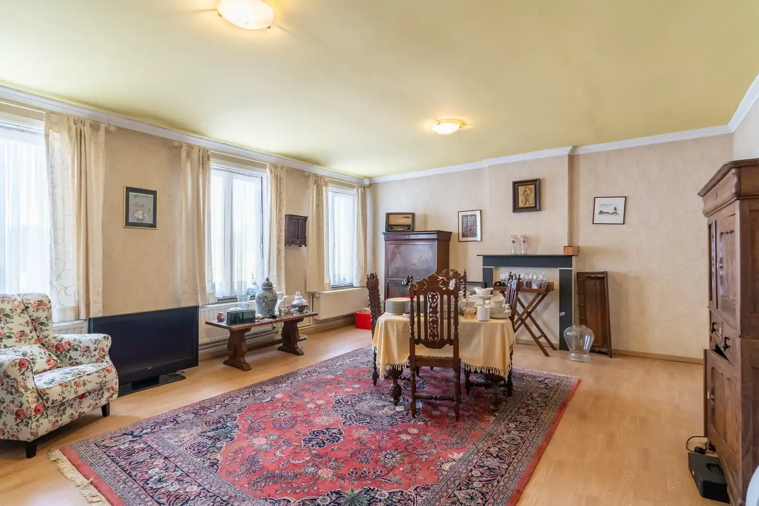 Zeer gunstig gelegen handelshuis op een ruim perceel grond foto 17