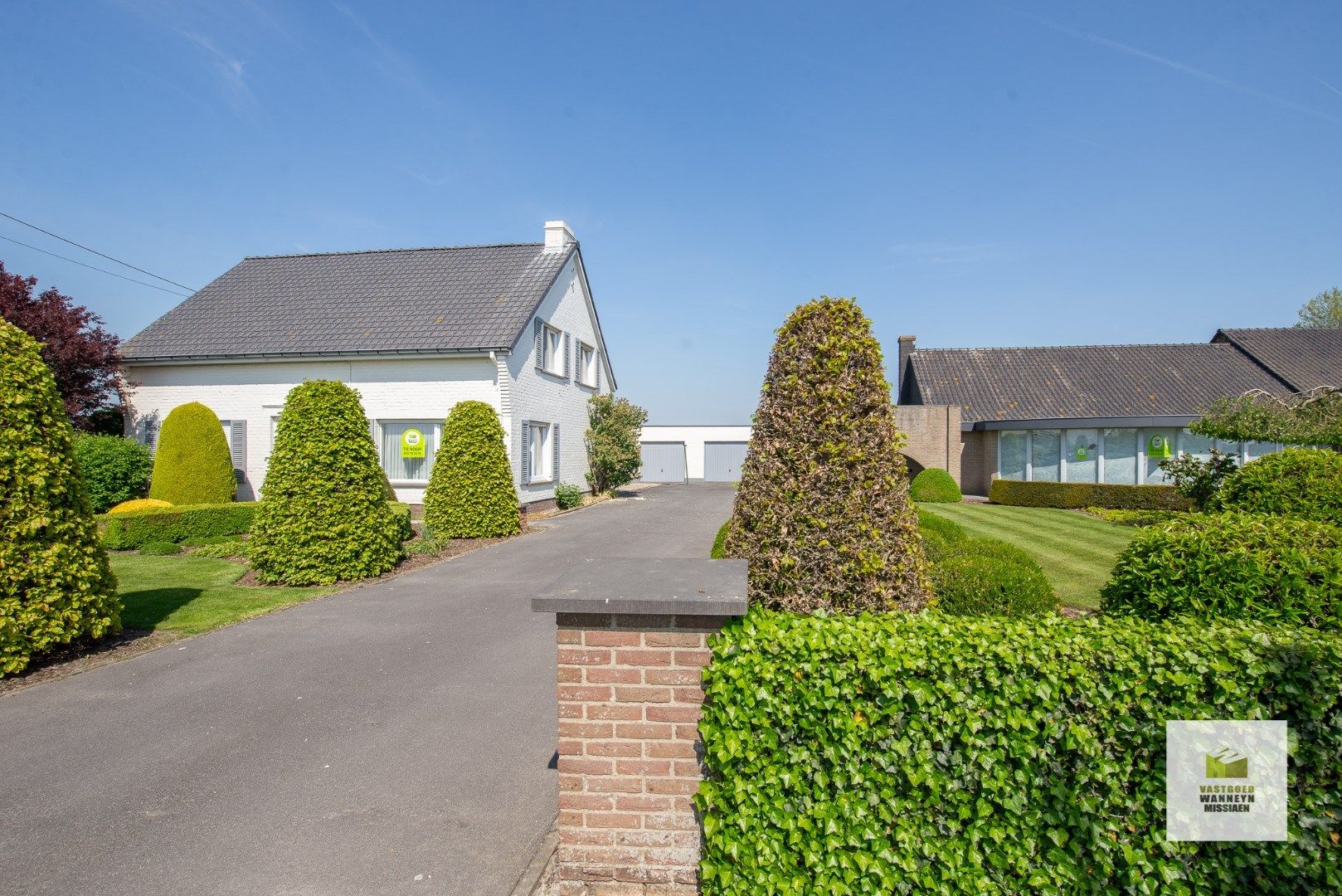 Woning met 4 slaapkamers, garage + bijgebouw +/- 220 m2 (incl verdieping) foto 27