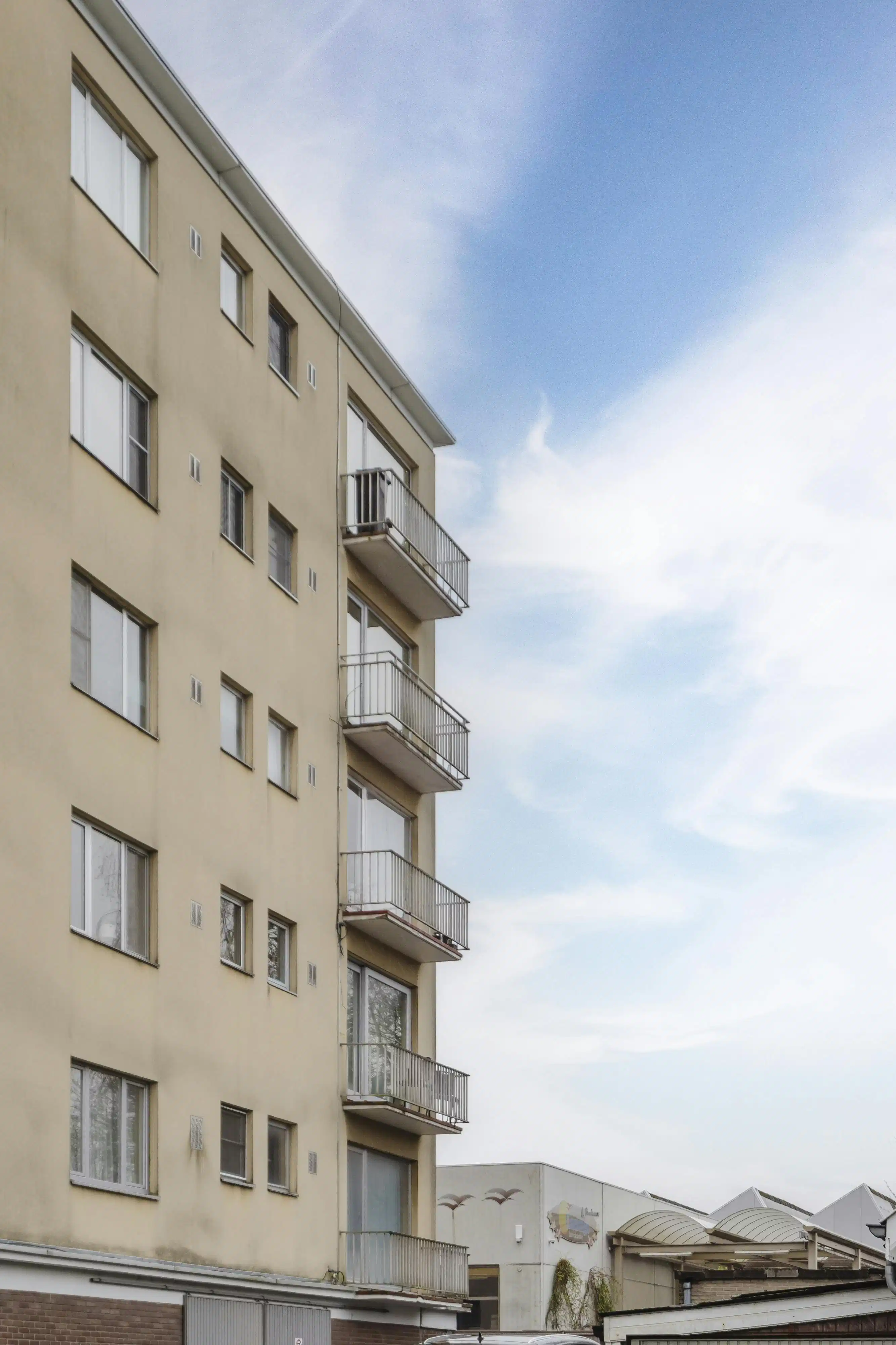 Instapklaar, lichtrijk appartement te koop Harelbeke foto 11