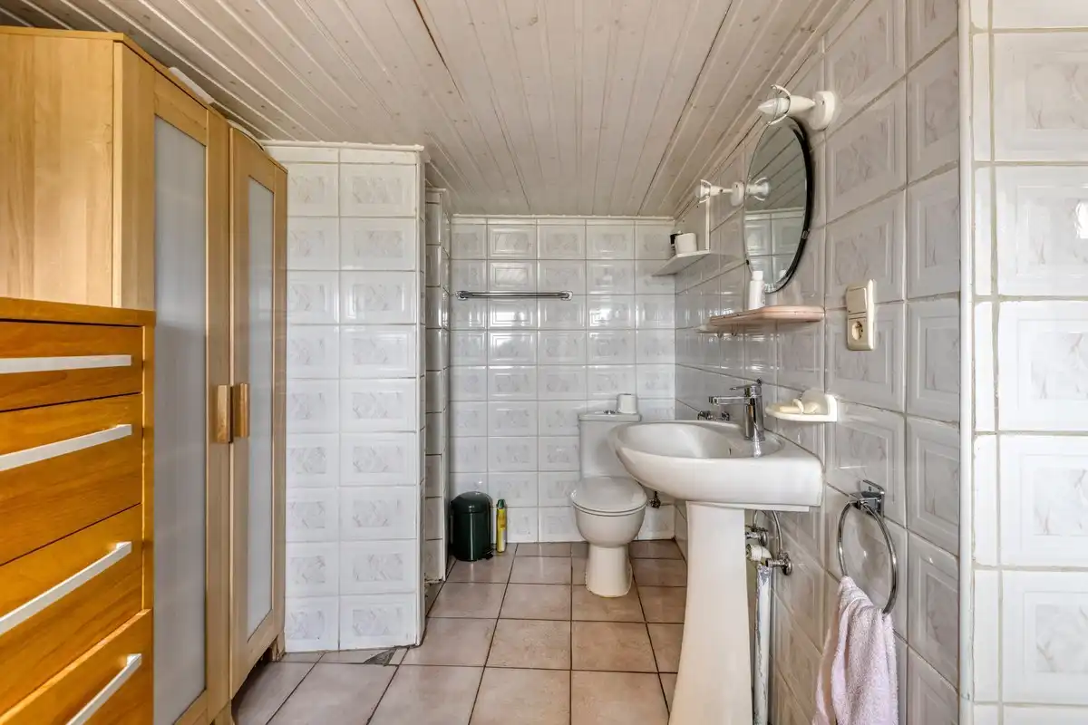 Ruime gezinswoning met grote garage - landelijk gelegen te Tongeren-Widooie foto 26