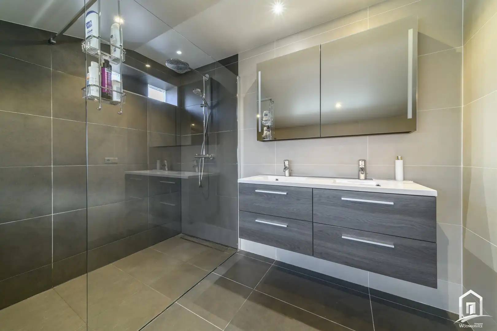 Zeer ruime en charmante gezinswoning te Aspelare foto 18