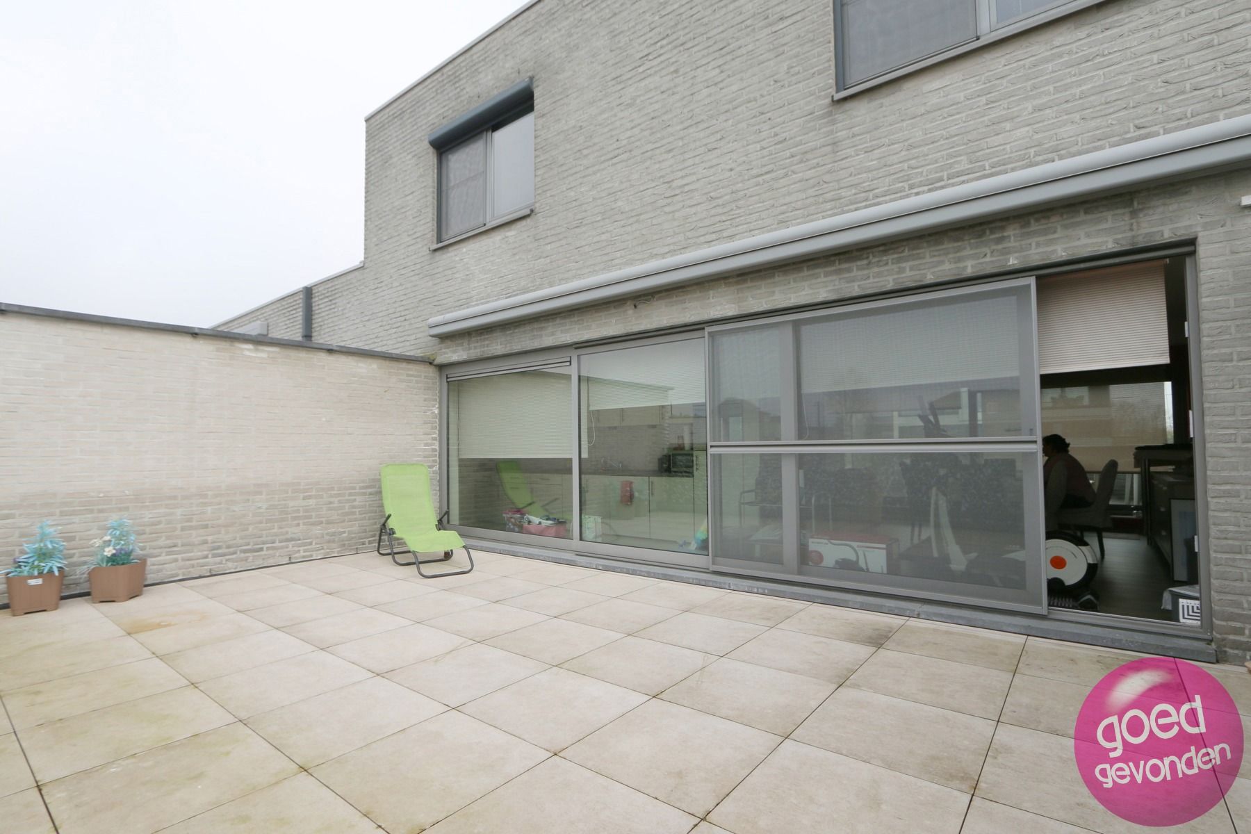 DUPLEX APP - 2 SLK - 2 TERRASSEN - CARPORT - BERGING foto 9