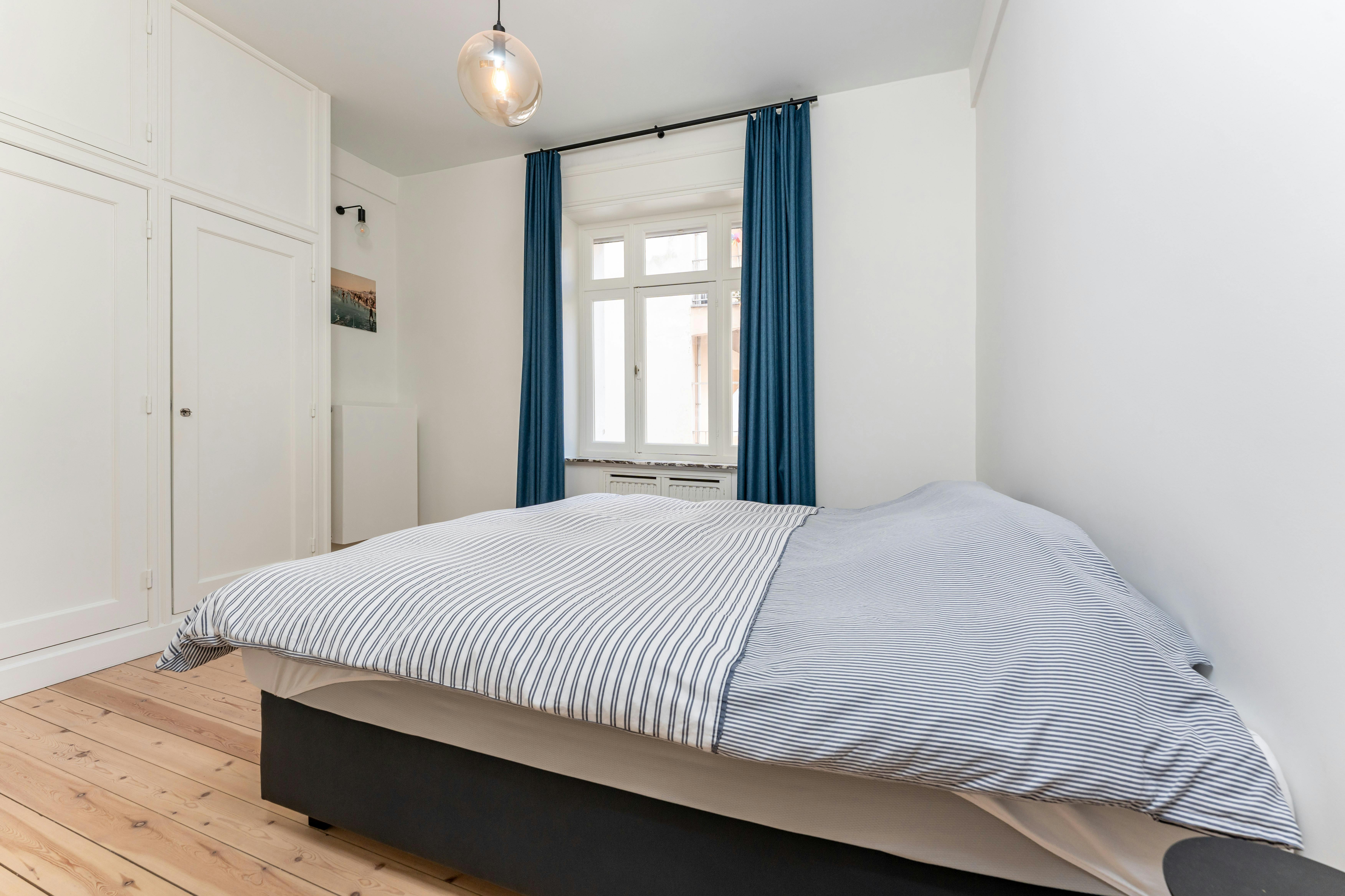 Uniek, historisch en ruim appartement te koop op de zeedijk  foto 8