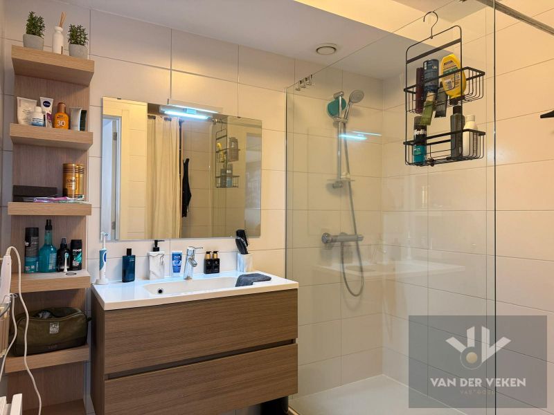 GEZELLIG 2 SLAAPKAMER APPARTEMENT. foto 9