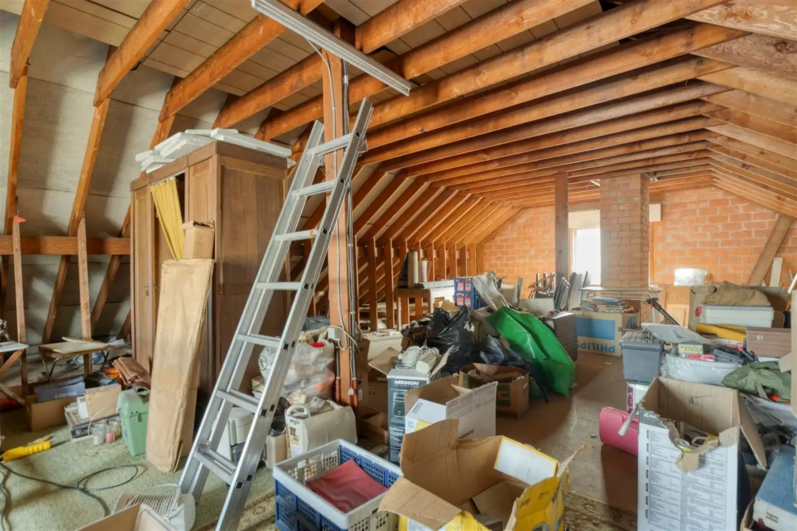 Rustig gelegen, te renoveren bungalow op een perceel van 640 m². foto 17