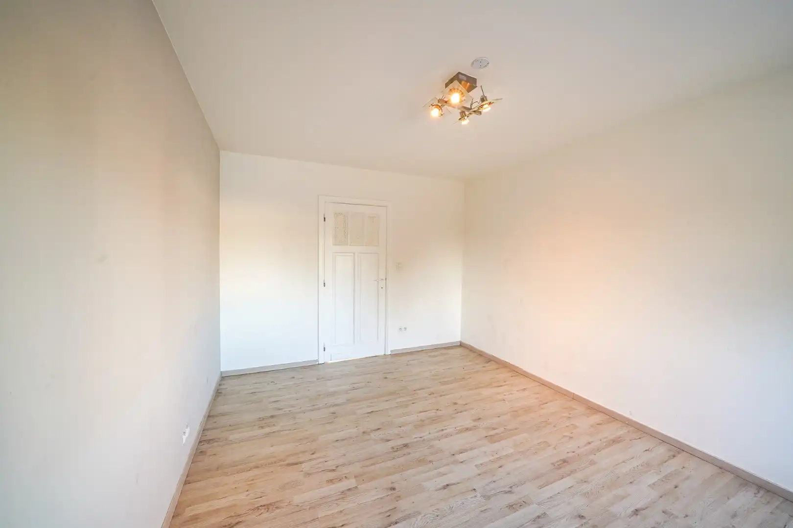 Instapklare ruime hoekwoning te Zandvoorde foto 11