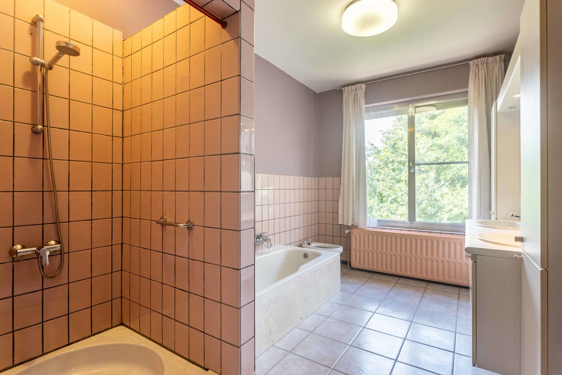 Statige woning met 7 slaapkamers + tuin op 2430 m2 foto 18