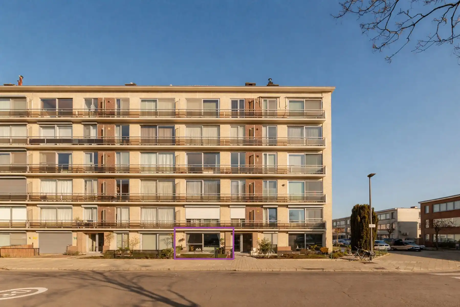 Hoofdfoto van de publicatie: Gelijkvloers appartement nabij het centrum van Merksem!