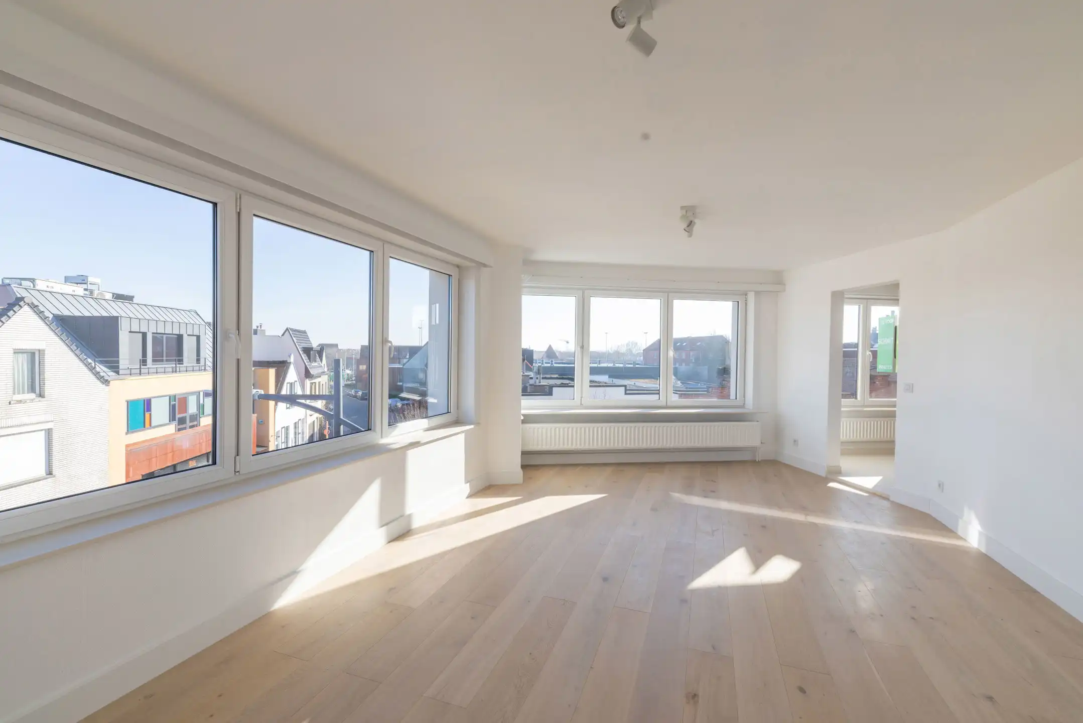 Gerenoveerd appartement met 2 slaapkamers te Knokke-Heist foto 2