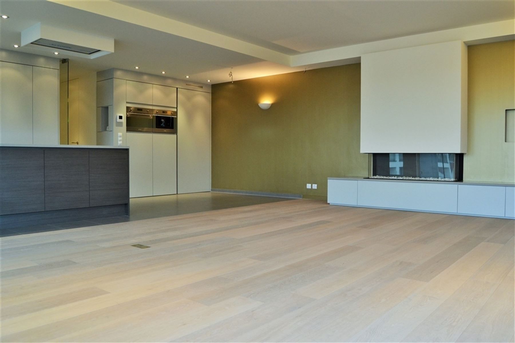 Lichtrijk luxe appartement in het centrum van Vichte foto 3