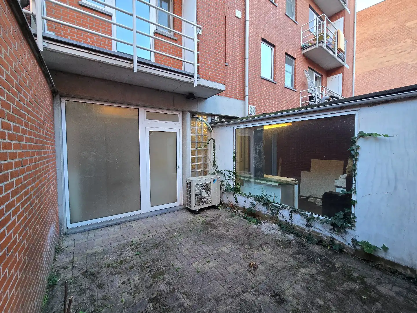 Commercieel gelegen handelspand van ca. 86 m² in het centrum van Hasselt. foto 19