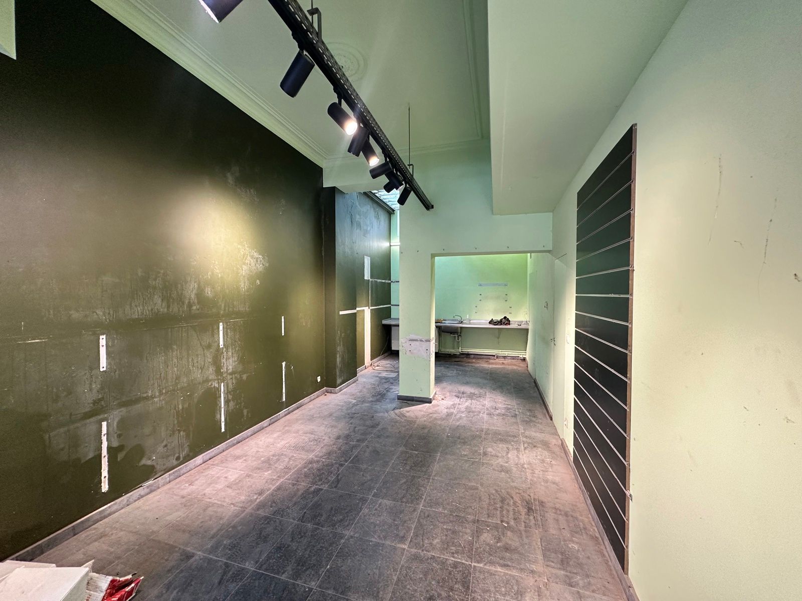 Handelspand te huur op toplocatie in ’t Zuid foto 3