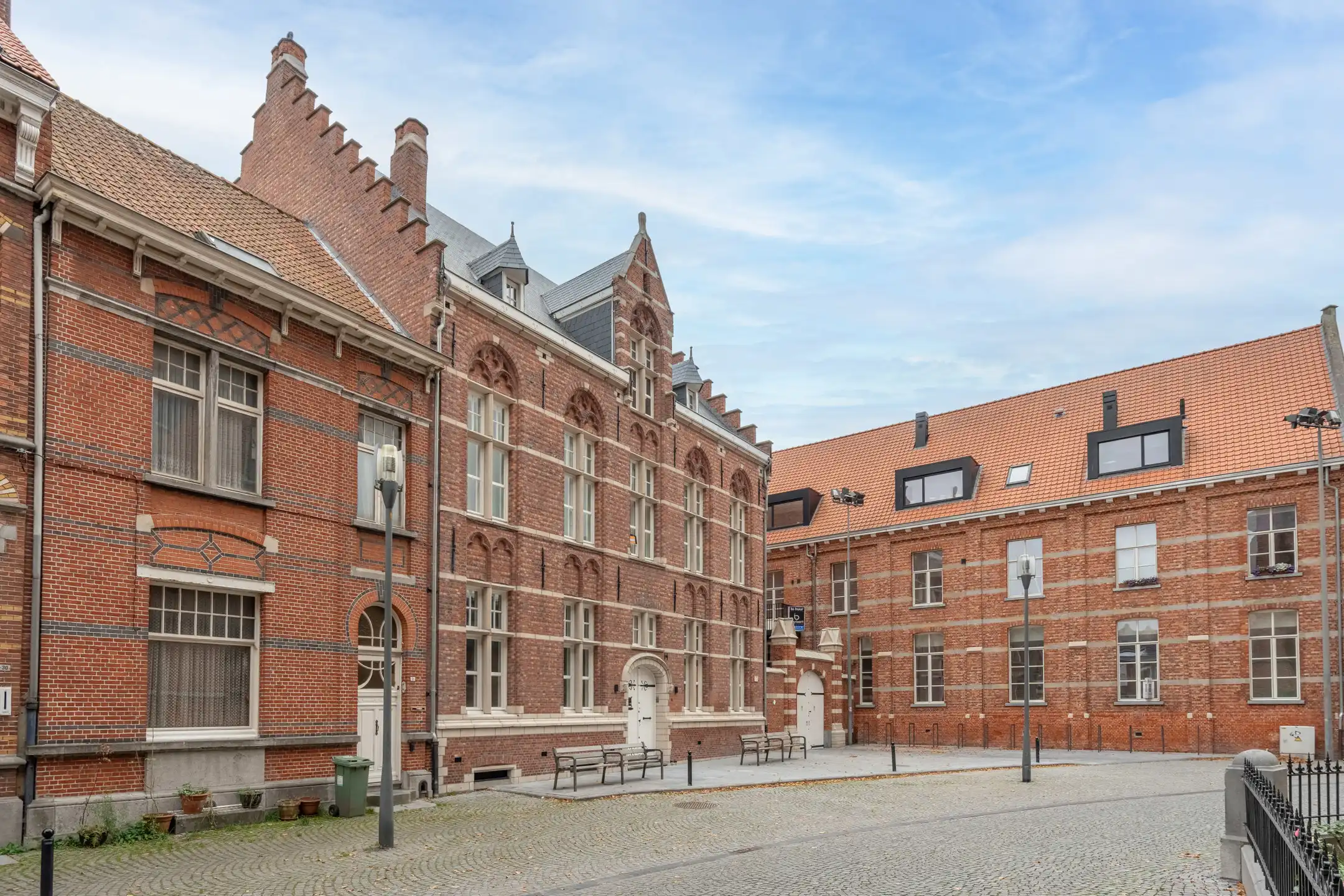Uniek en stijlvol appartement in een mooi stukje erfgoed foto 28