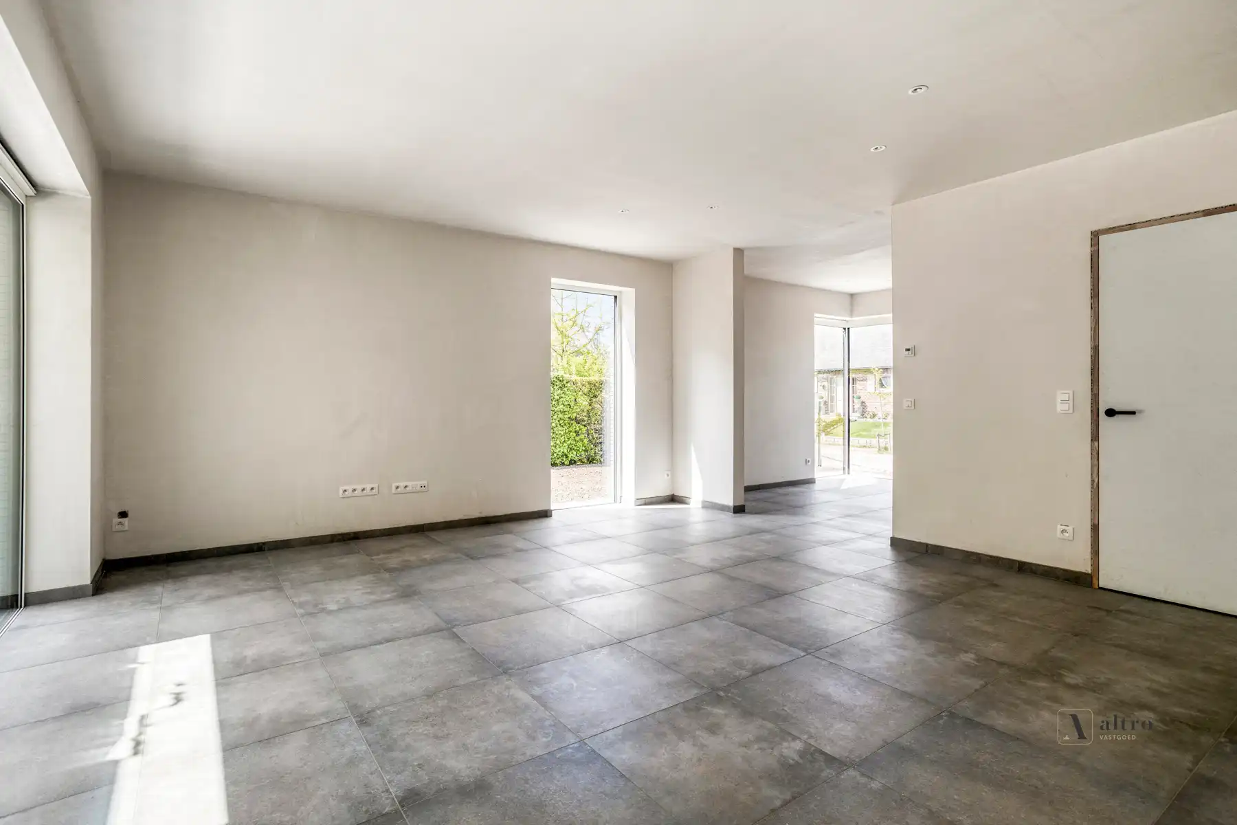 Stijlvolle en toekomstgerichte nieuwbouwwoning in Aalter foto 6