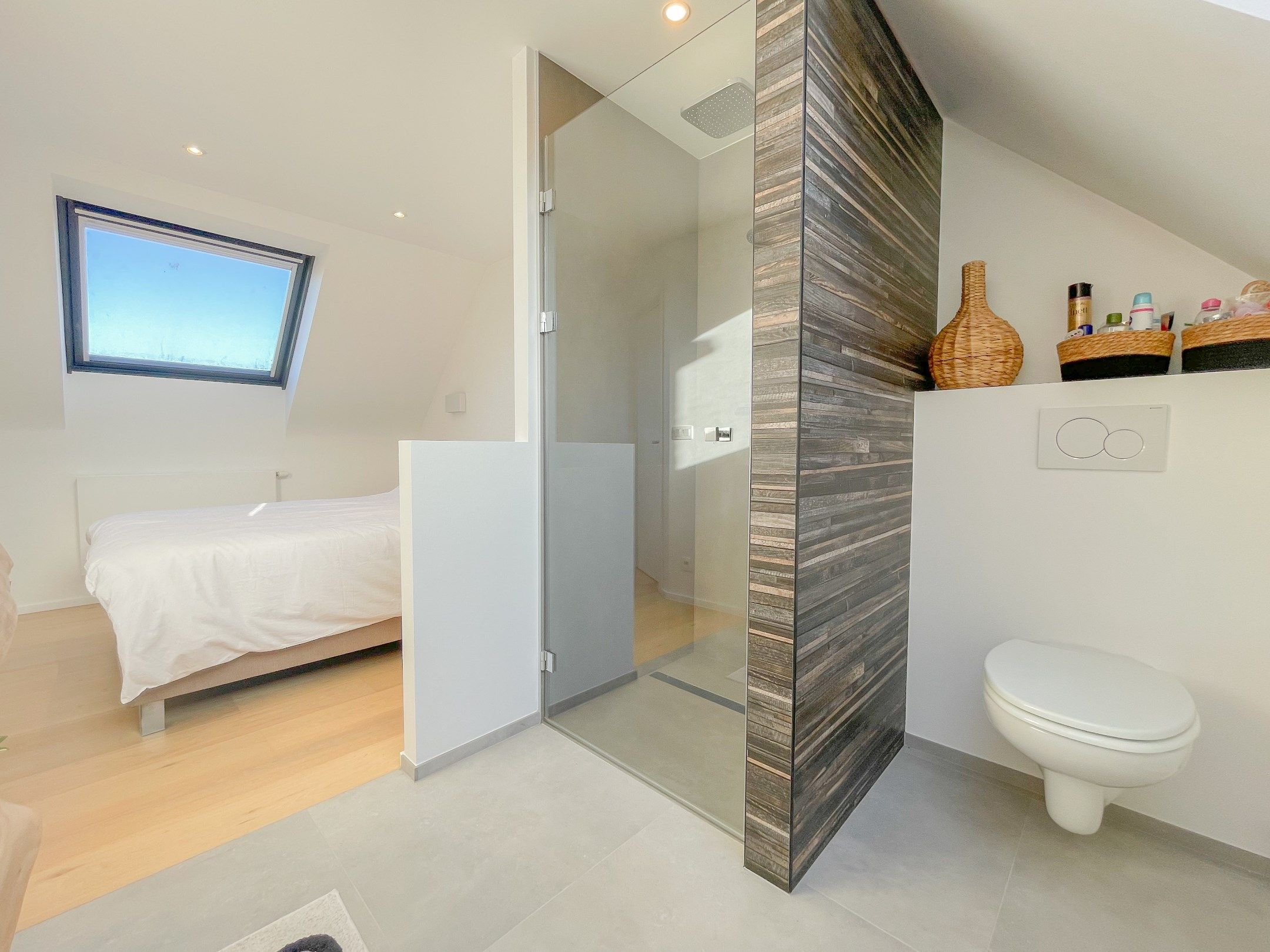 EXCLUSIEF TE KOOP: Lichtrijk appartement met twee ruime terrassen en een prachtig open zicht gelegen in een kleinschalige residentie. foto 26