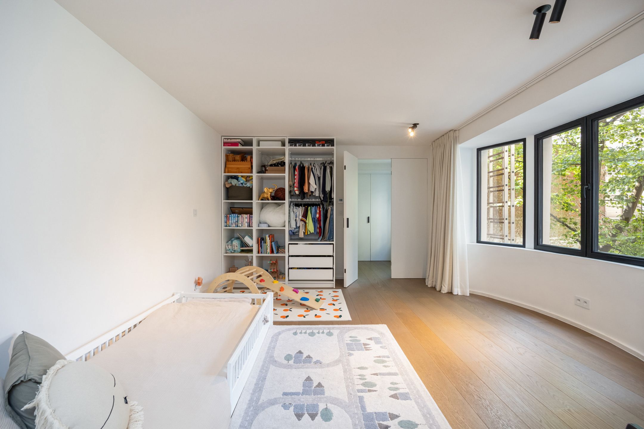 ANTWERPEN-ZUID - Appartement op het mooiste pleintje van het Zuid foto 15