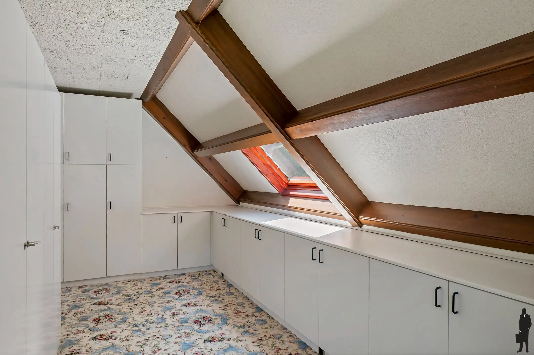 Seventiesvilla op toplocatie! foto 17