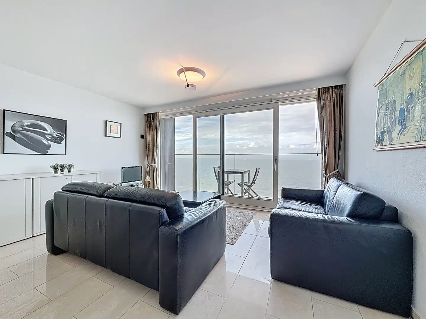 Ruime studio met een adembenemend zeezicht foto 5