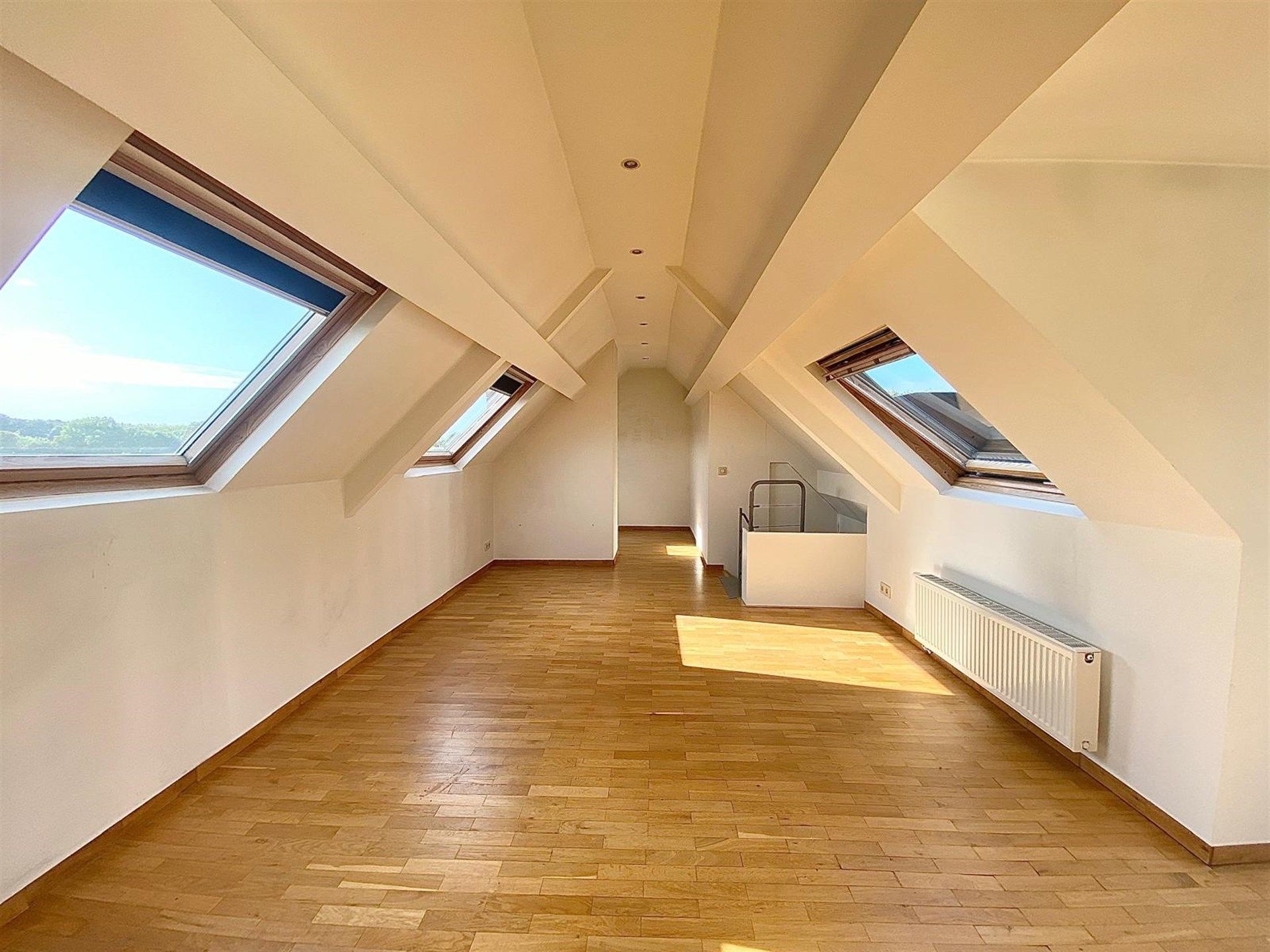 Prachtig appartement met drie ruime slaapkamers en twee terrassen foto 18