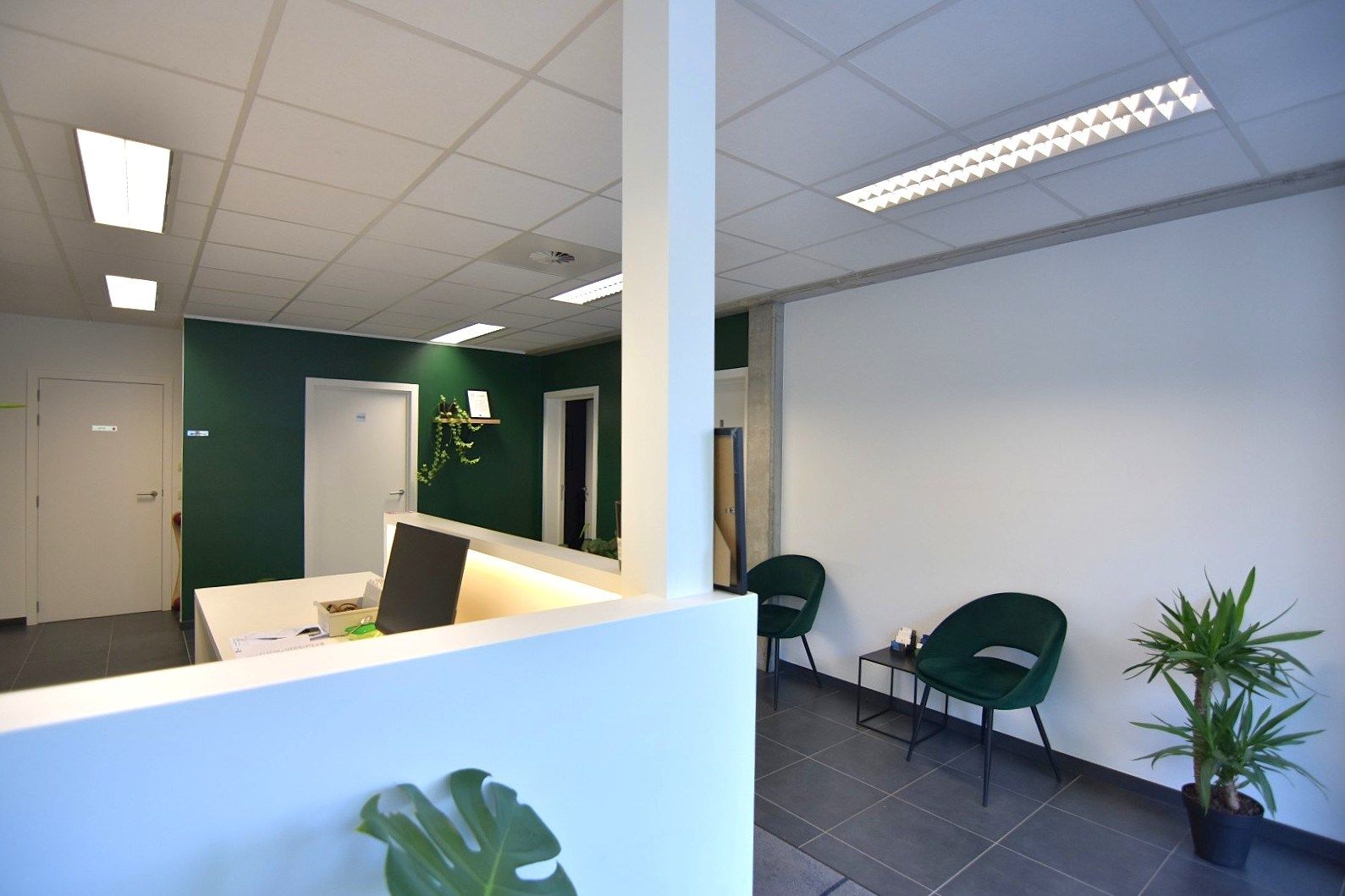 Commerciële ruimte van 120 m² in centrum Rumbeke foto 3
