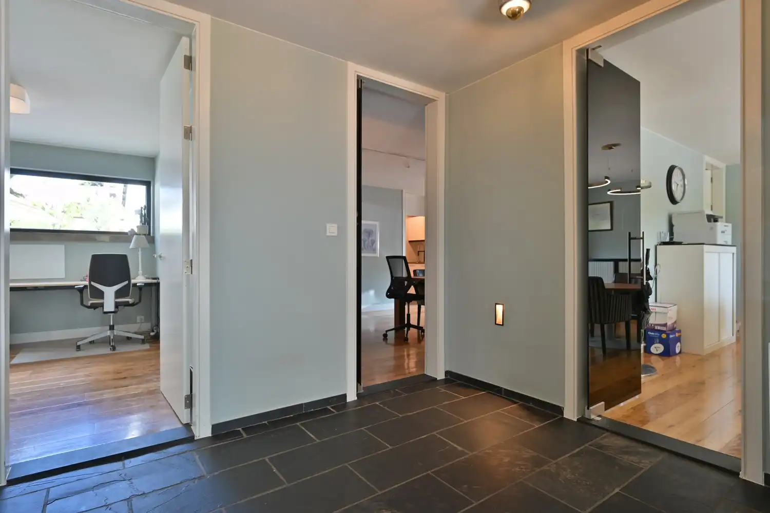 Exclusieve kantoorvilla met zwembad & poolhouse foto 43