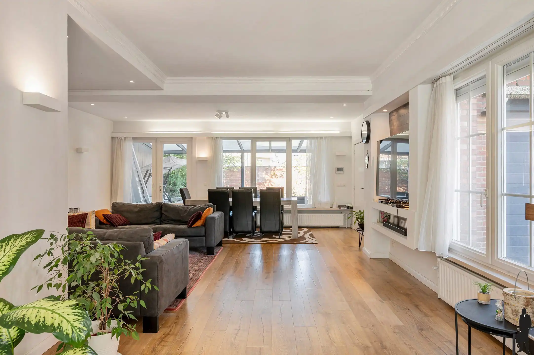 Lichtrijke woning op top locatie te koop! foto 4