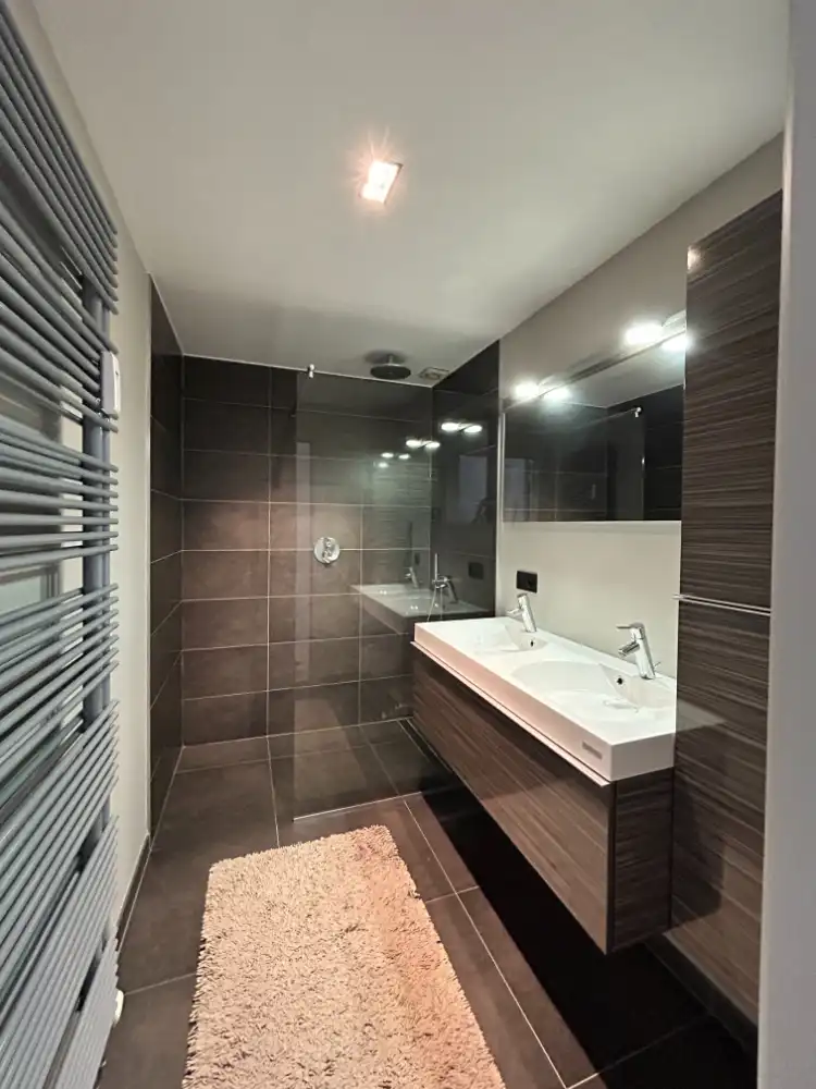 Gemeubeld appartement te huur op de zeedijk van Oostende foto 7