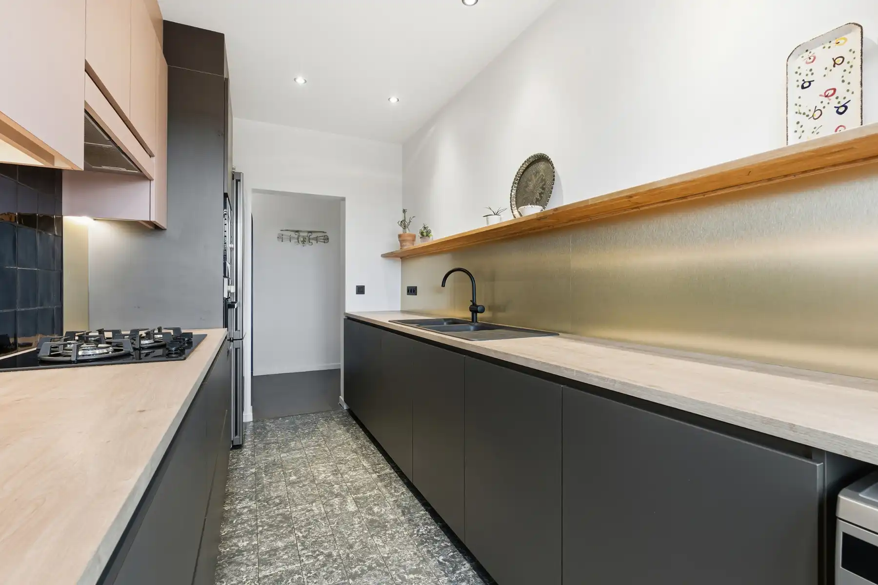 Instapklaar appartement met 2 slpk in gegeerde buurt foto 8